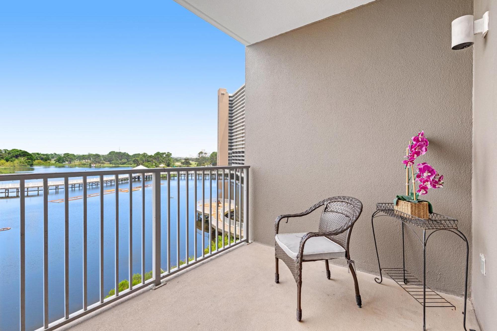 Laketown Wharf 335! 1 Bd, 2 Bathroom With Amazing Amenities Panama City Beach Bagian luar foto