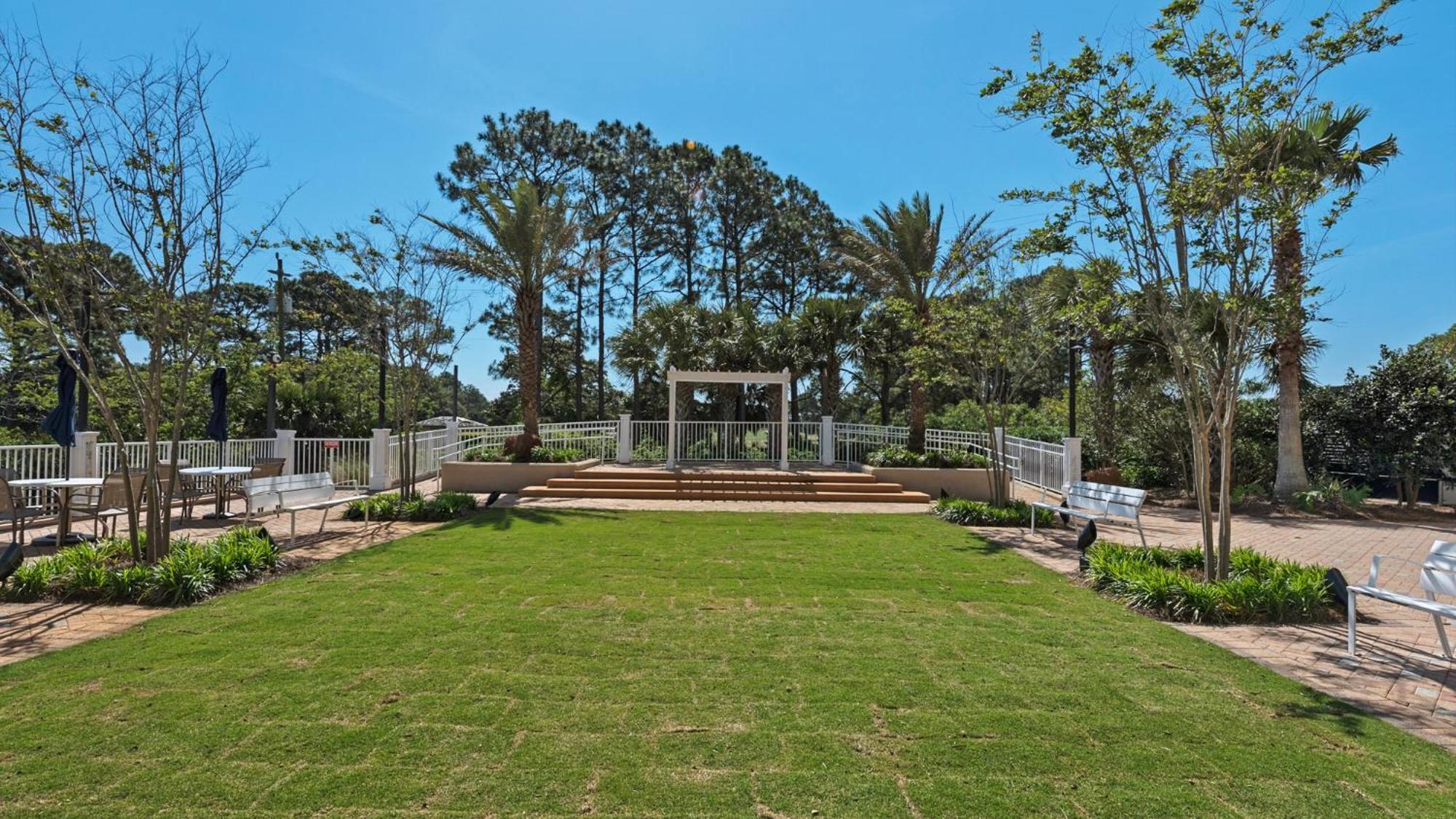 Laketown Wharf 335! 1 Bd, 2 Bathroom With Amazing Amenities Panama City Beach Bagian luar foto